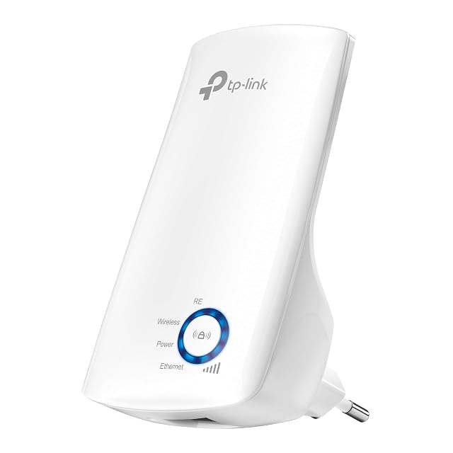 Repetidor de enchufe TP-Link TL-WA850RE pequeño y blanco con una fila de LED de señal